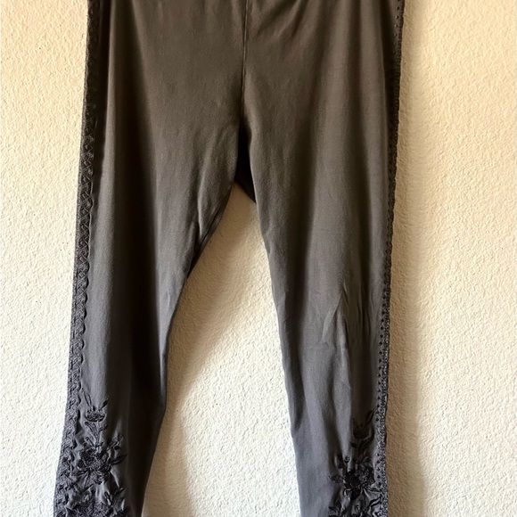 Women’s Johnny Was Gray Floral Embroidered Pants XL Boho Western Hippie - Picture 10 of 16